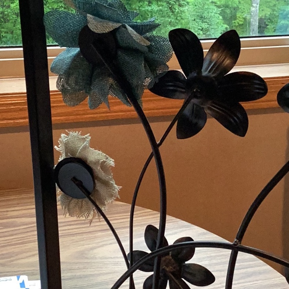 INDOOR/OUTDOOR Metal Flower DECOR 3 Dimensional RARE SIGN EPLC Pier 1 - Picture 2 of 16